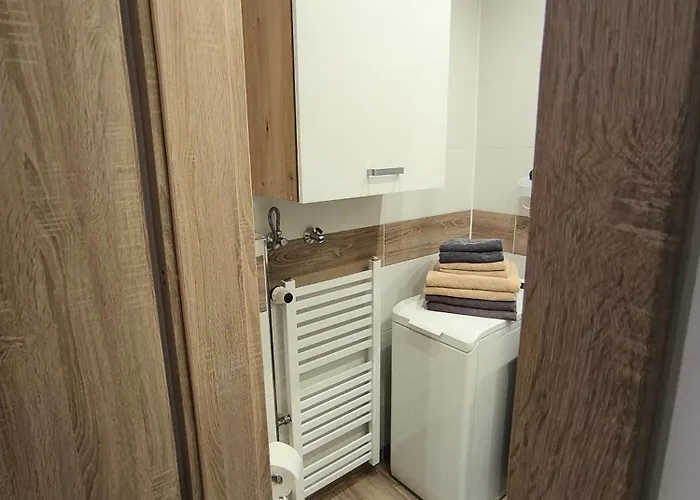 A Cozy Corner Of Plaszow 公寓